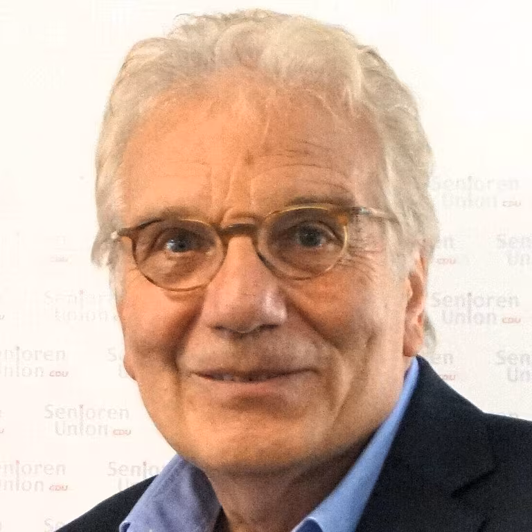 Dr. Simone Jambor-Fahlen