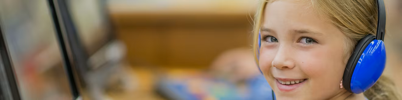 Junge Menschen mit Problemen im Lesen und Schreiben benötigen eine besondere Unterstützung. Junge Menschen mit Problemen im Lesen und Schreiben benötigen eine besondere Unterstützung.