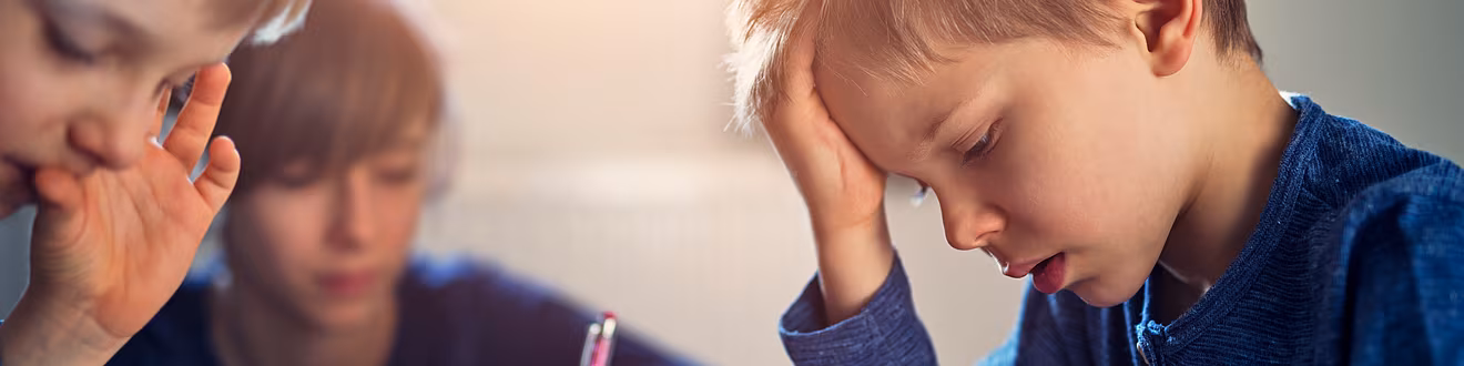 Kinder im LOS arbeiten mit speziell für LRS entwickelten Übungsmaterialien. Kinder im LOS arbeiten mit speziell für LRS entwickelten Übungsmaterialien.