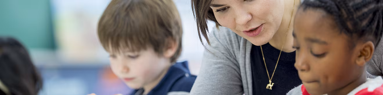 Kinder mit sonderpädagogischem Förderbedarf erhalten Hilfe im LOS. Kinder mit sonderpädagogischem Förderbedarf erhalten Hilfe im LOS.