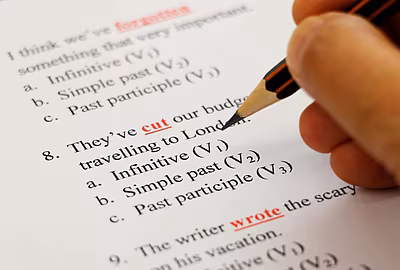 Bei Problemen in Englisch sollten Eltern eine spezifische Förderung der Nachhilfe vorziehen. Bei Problemen in Englisch sollten Eltern eine spezifische Förderung der Nachhilfe vorziehen.