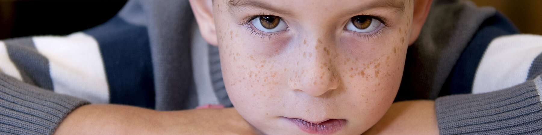 Beim Förderunterricht im LOS werden Kinder individuell von ausgebildeten Pädagogen begleitet.