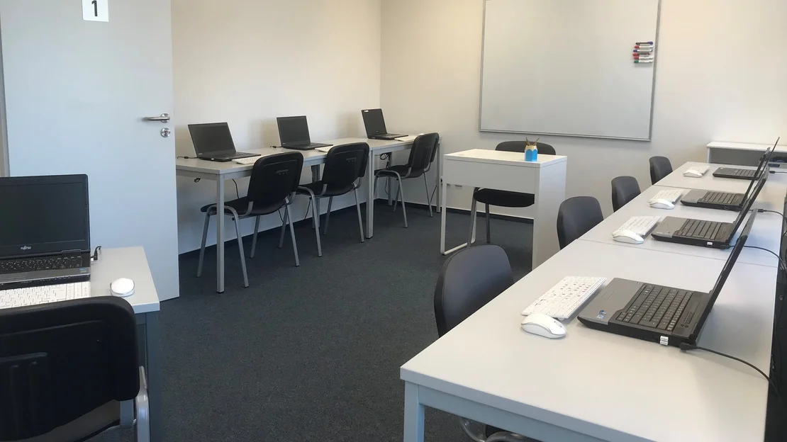 Computerraum LOS Schwerin Computerraum LOS Schwerin