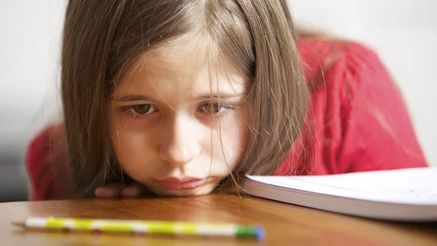 "ADHS-Kinder" oder auch "ADS-Kinder" haben meist Konzentrationsprobleme und lassen sich leicht ablenken. "ADHS-Kinder" oder auch "ADS-Kinder" haben meist Konzentrationsprobleme und lassen sich leicht ablenken.
