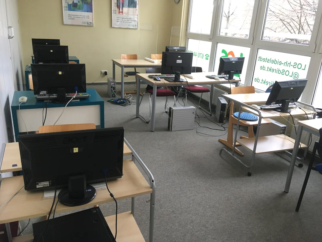 04 PC-Raum des LOS Hamburg-West 04 PC-Raum des LOS Hamburg-West