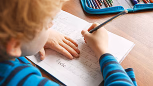 Kinder mit einer LRS erhalten im LOS die Unterstützung, die sie brauchen.