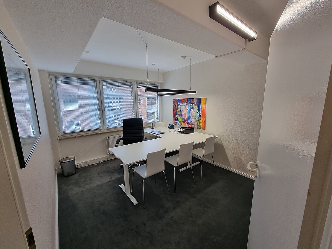 Büro von Björn Peinemann im LOS Buxtehude