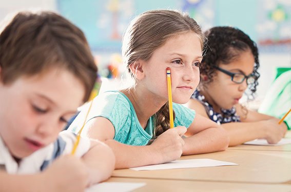 Gut lesen und richtig schreiben ist der Schlüssel zu schulischem und beruflichem Erfolg. Gut lesen und richtig schreiben ist der Schlüssel zu schulischem und beruflichem Erfolg.